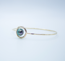 Load image into Gallery viewer, Tahitian Spirit Circle Bangle