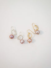 Load image into Gallery viewer, Positive Spiral dangle earrings with Edison pearls
