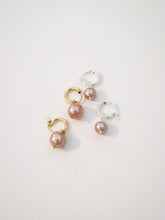 Load image into Gallery viewer, Small Huggie Hoops with Edison pearls
