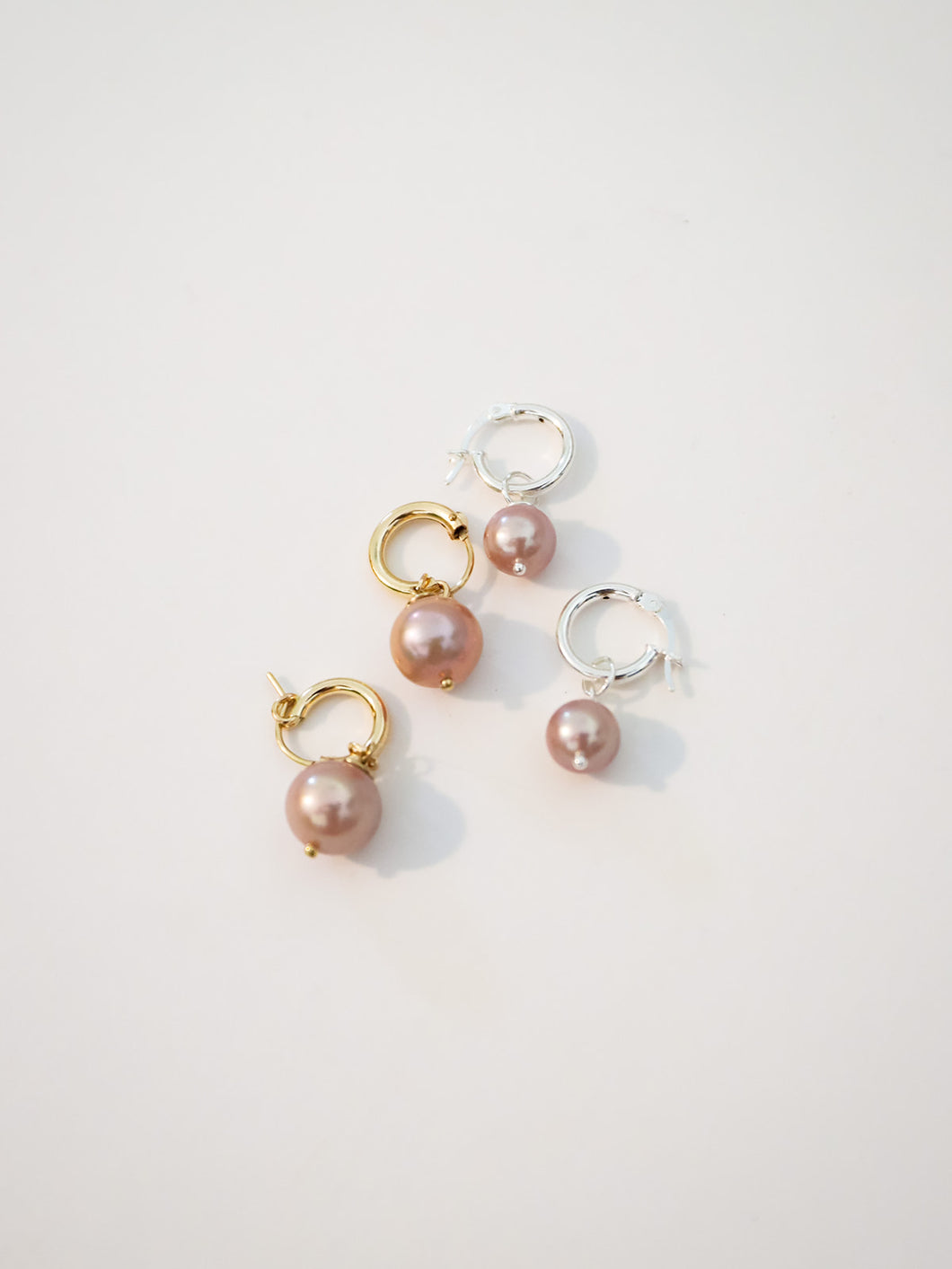 Small Huggie Hoops with Edison pearls