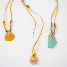 Load image into Gallery viewer, Woven Keiki Necklaces
