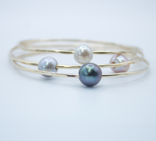 Load image into Gallery viewer, Ocean Girl Bangle
