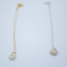 Load image into Gallery viewer, Single Mini Puka Necklace
