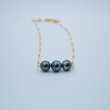 Load image into Gallery viewer, Triple Tahitian Pearl Bar Necklace
